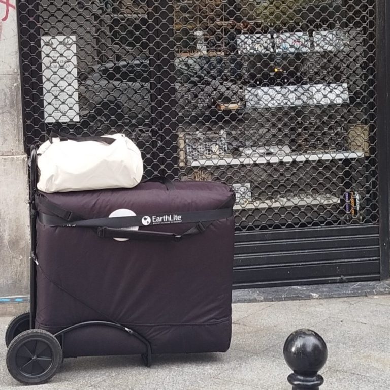 19 Desplazamiento con materia a un masaje a domicilio en Donosti -Sens Wellness by Dani